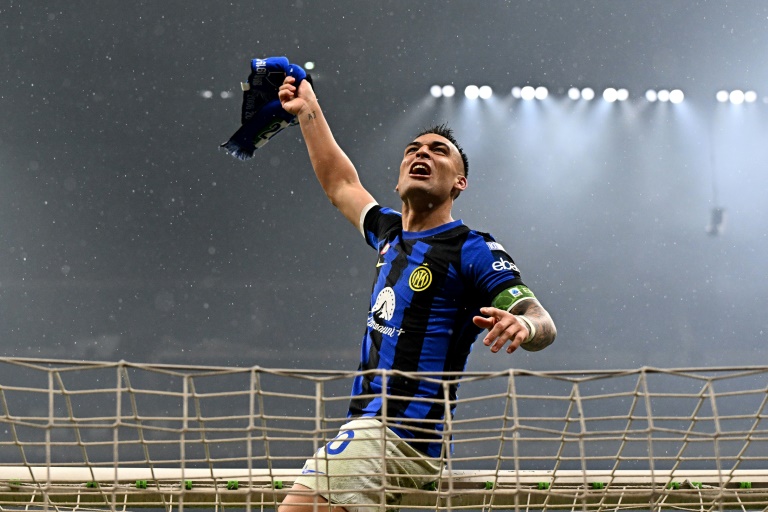 Lautaro Martínez fungiert zum ersten Mal als Kapitän und hilft dem Team, den Titel in der Serie A zu gewinnen
